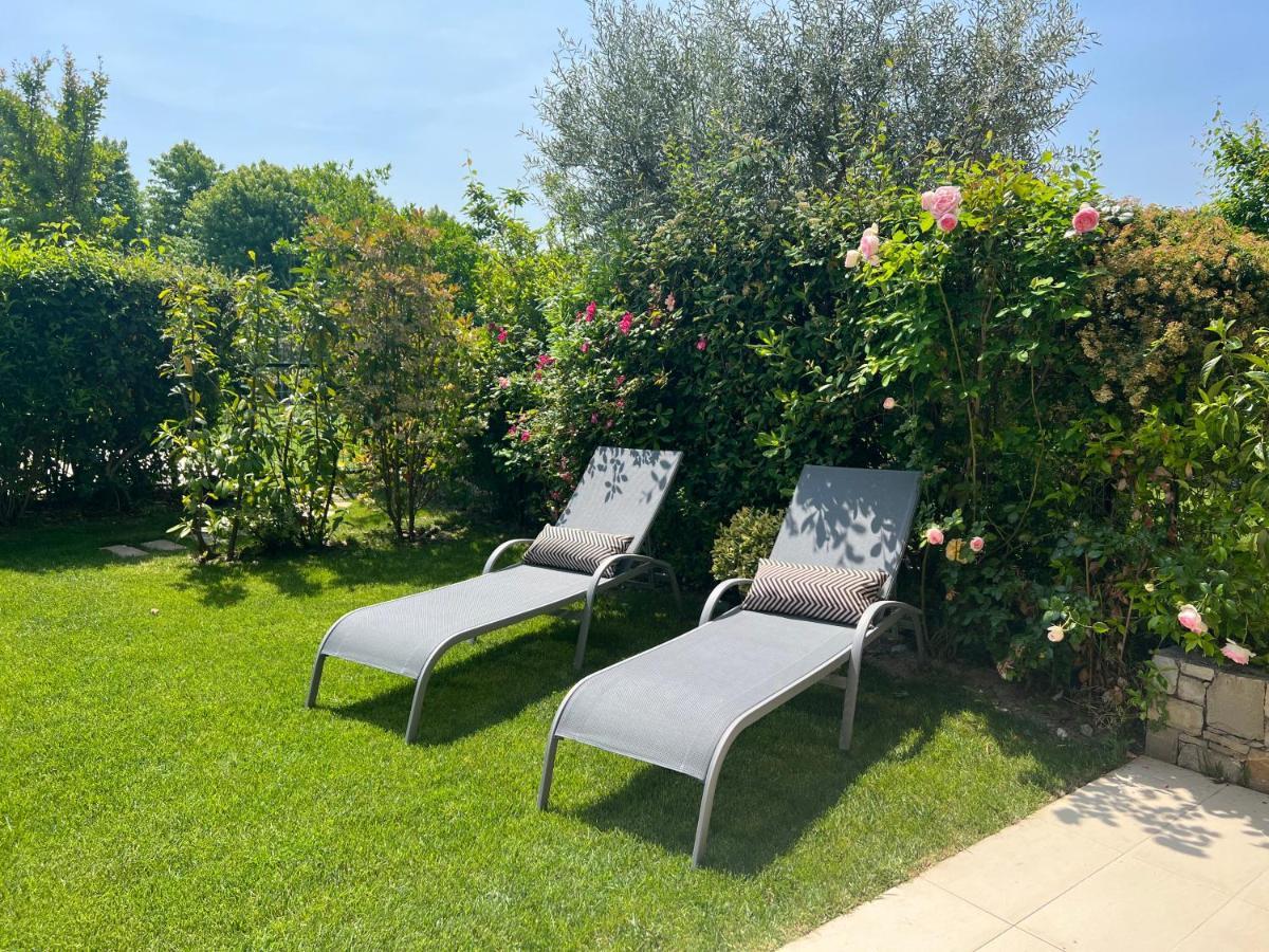 Paganini Suites And Apartments Sirmione Eksteriør billede