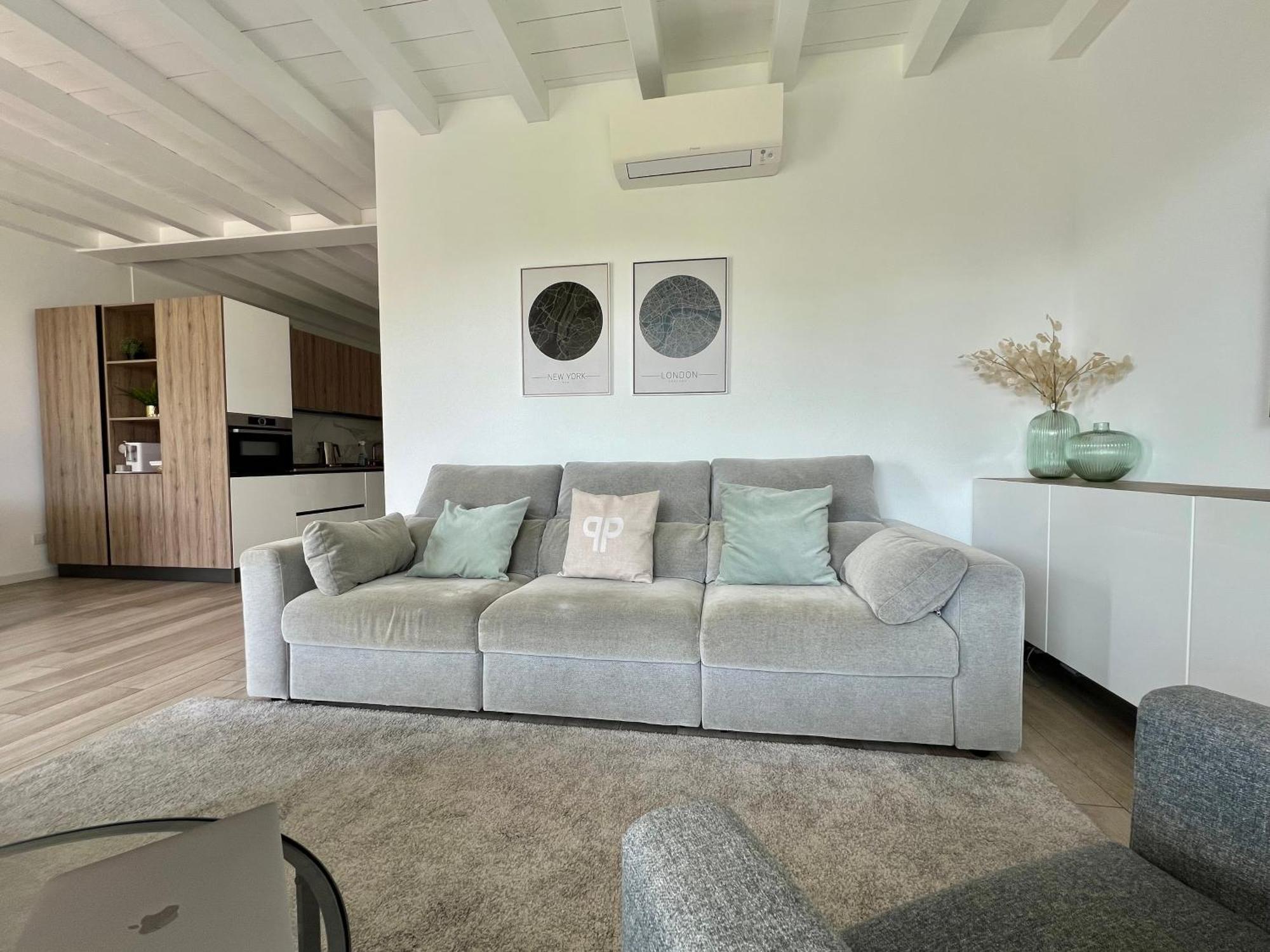 Paganini Suites And Apartments Sirmione Eksteriør billede